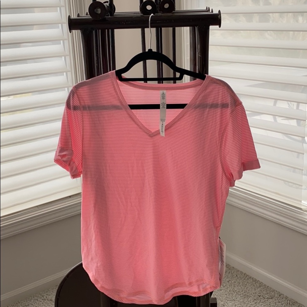 Lululemon NEW b f t tee top v neck sz 8 pink